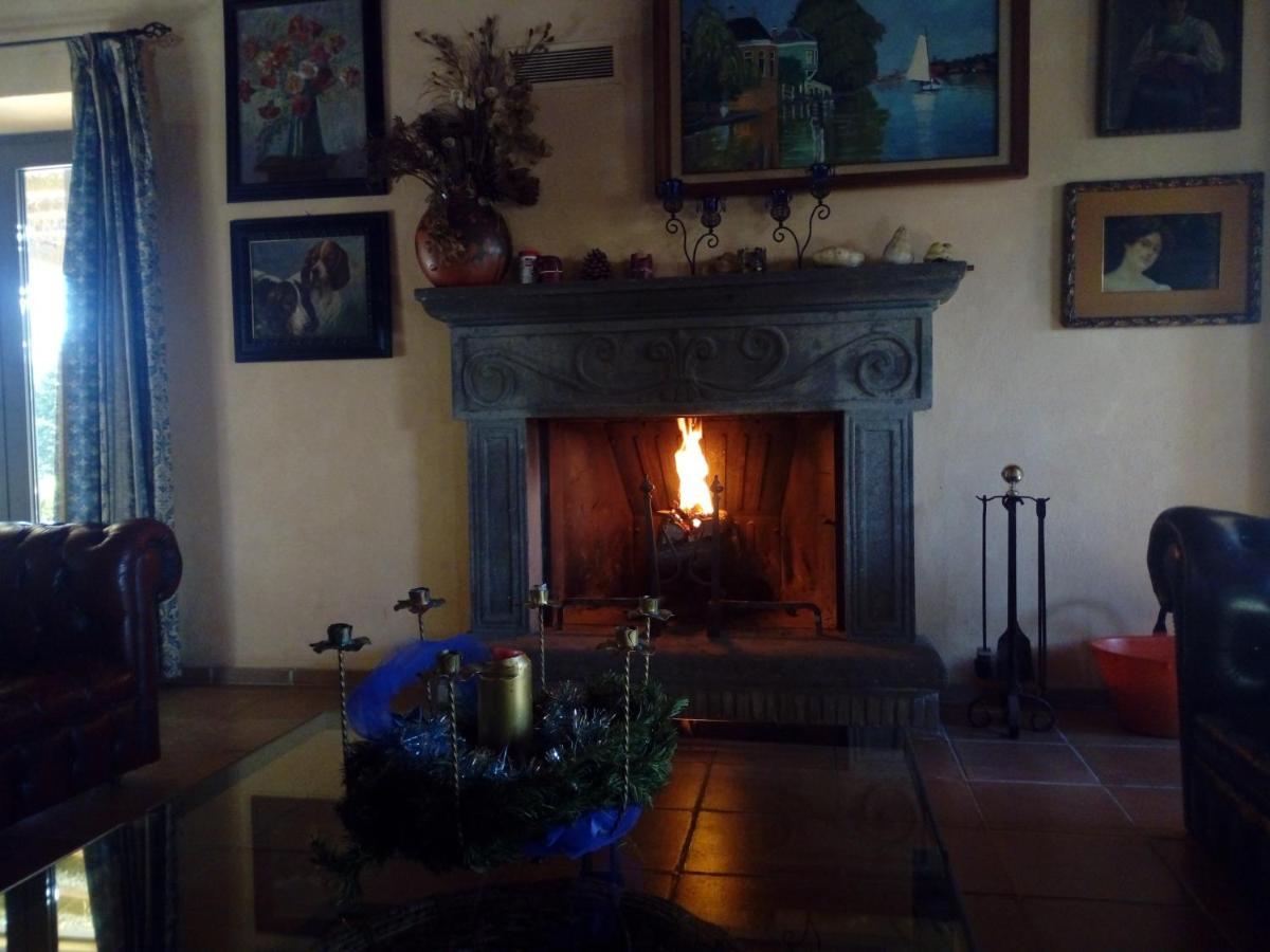 Casa Vacanze Vigna Di Valle Браччано Экстерьер фото